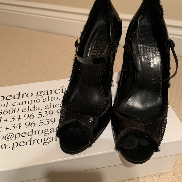 Pedro Garcia Melany black sequin peep toe pump - Picture 3 of 11